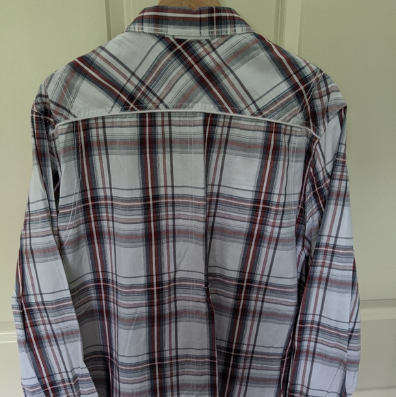 👣Helix White and Red Plaid Western Shirt - Picture 3 of 3